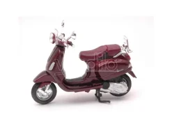 MAISTO MI16887G VESPA LXV 2013 AMARANT MET.1:18 Modellino