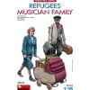 MINIART MIN38084 REFUGEES MUSICIAN FAMILY KIT 1:35 Modellino